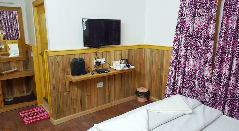 Pelling Residency Bedroom