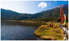 Khecheopalri Lake